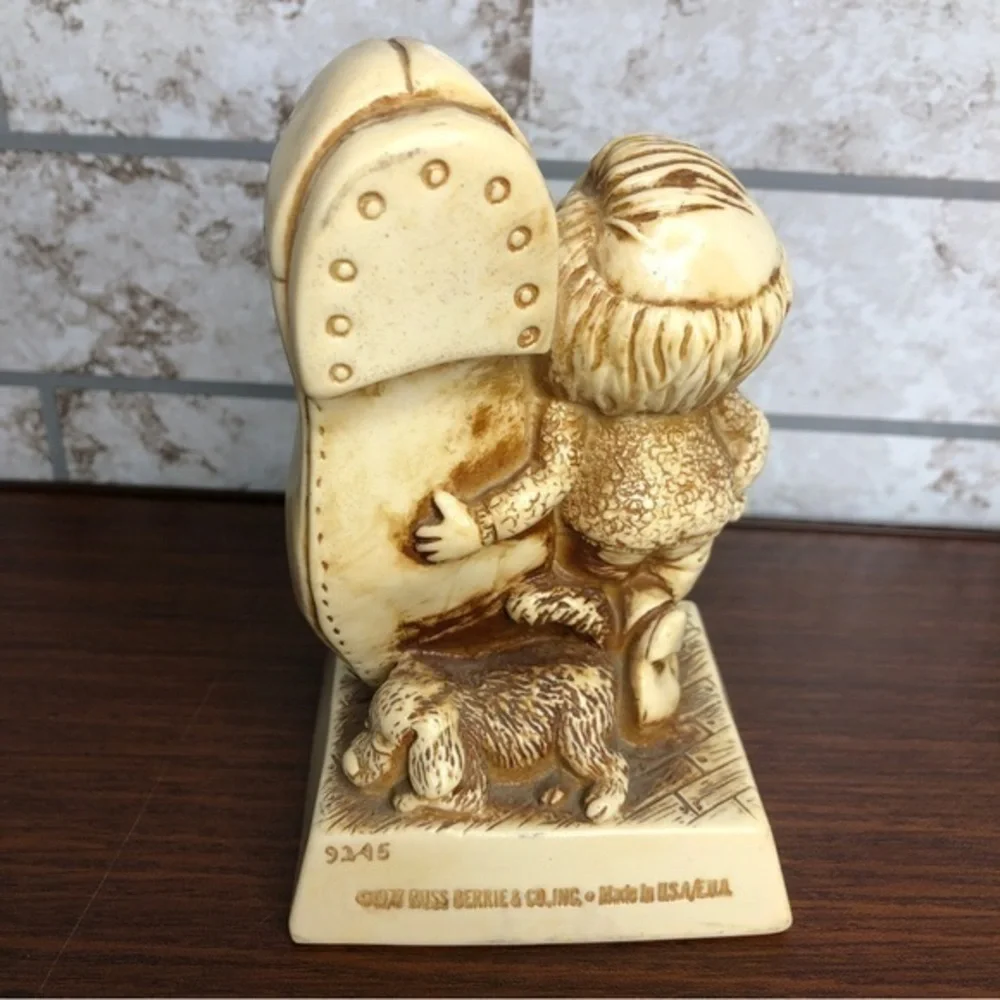 Vintage 1977‎ Russ Berrie figurine